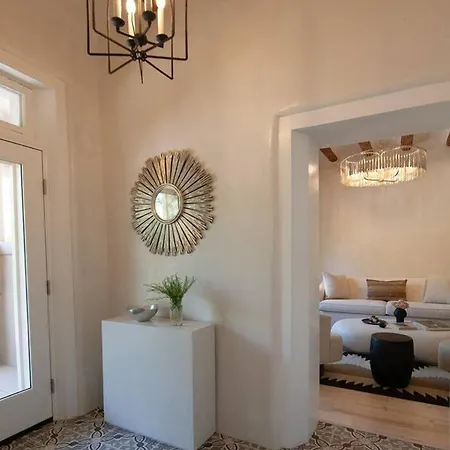 Holiday home Palace Modern Residences At The Railyard - 2 Bedroom Casa